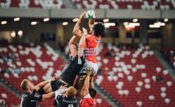 开云官方网站-诺坎普风云骤变，巴萨高层震怒，中场核心德容清洗在即