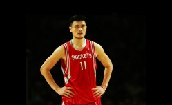 开云官方|意天空评选合同年最佳十一人阵容，迈尼昂、科纳特、弗拉霍维奇与莱万多夫斯基领衔闪耀