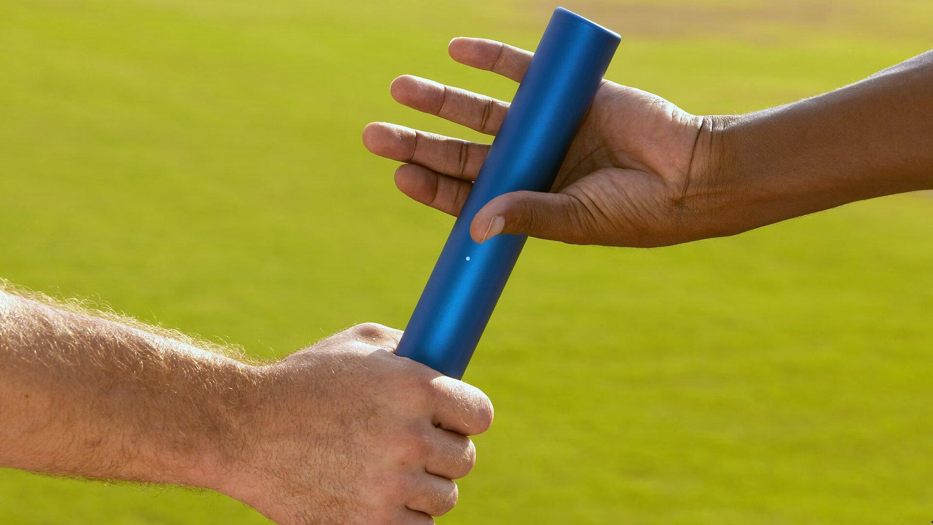 高洪波执掌铜梁龙帅印首日即出重拳，力邀巴尔加斯与莫伊塞斯加盟助推重庆足球崛起