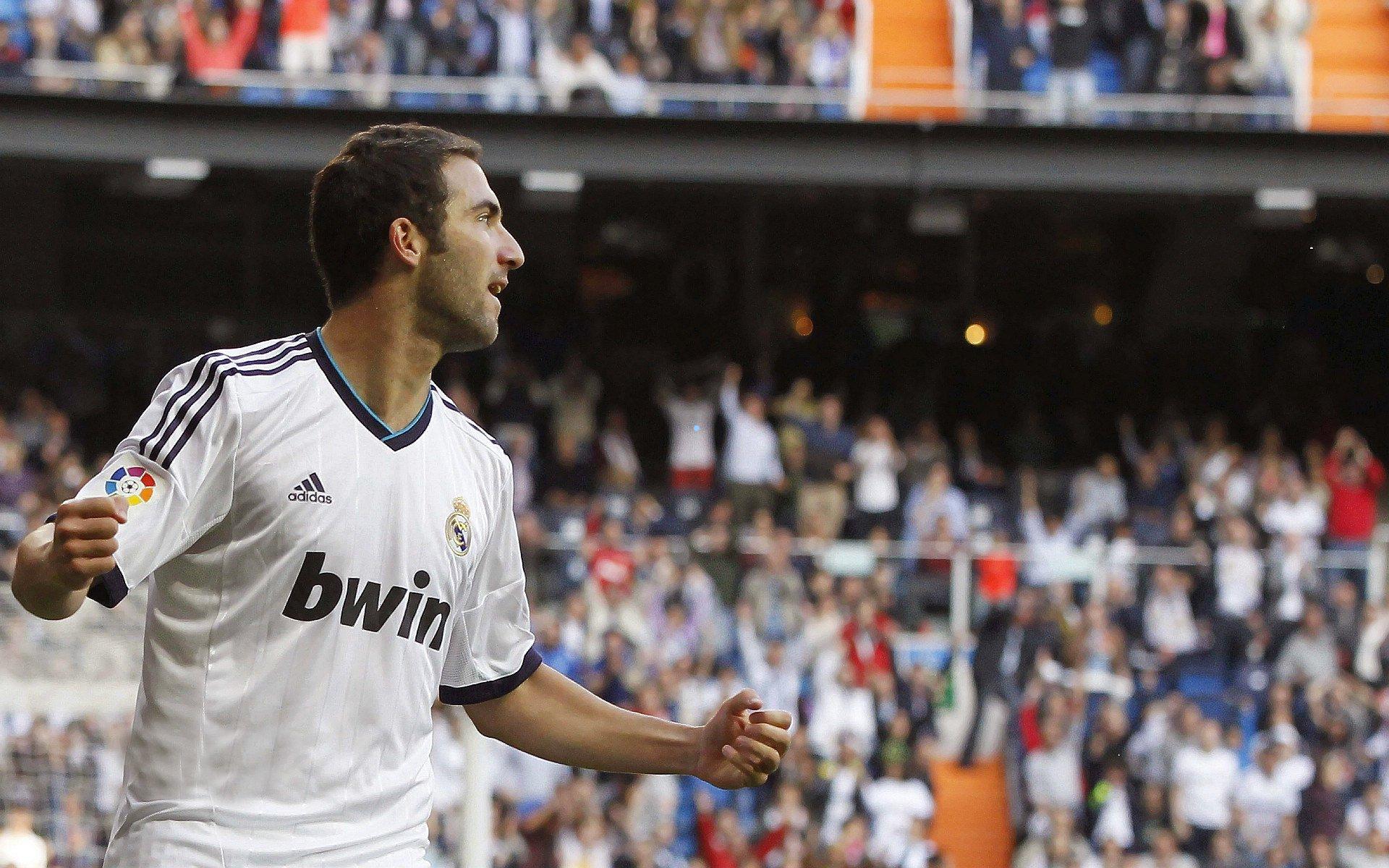 贾明儒蜕变记，场均14.6分见证职业生涯飞跃