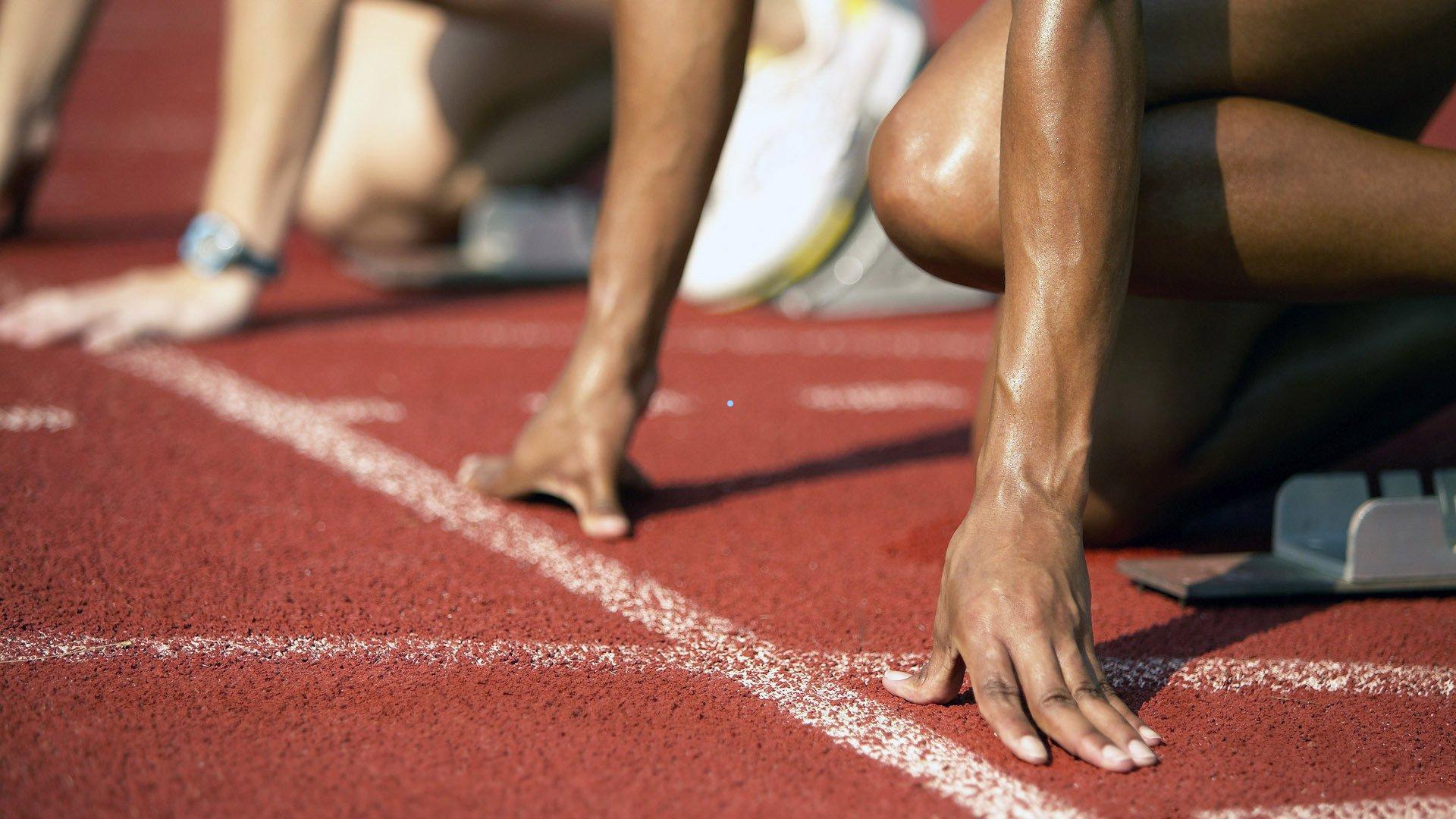 努尔基奇复刻基里连科传奇！19年等待终结，爵士中锋三双时代重现